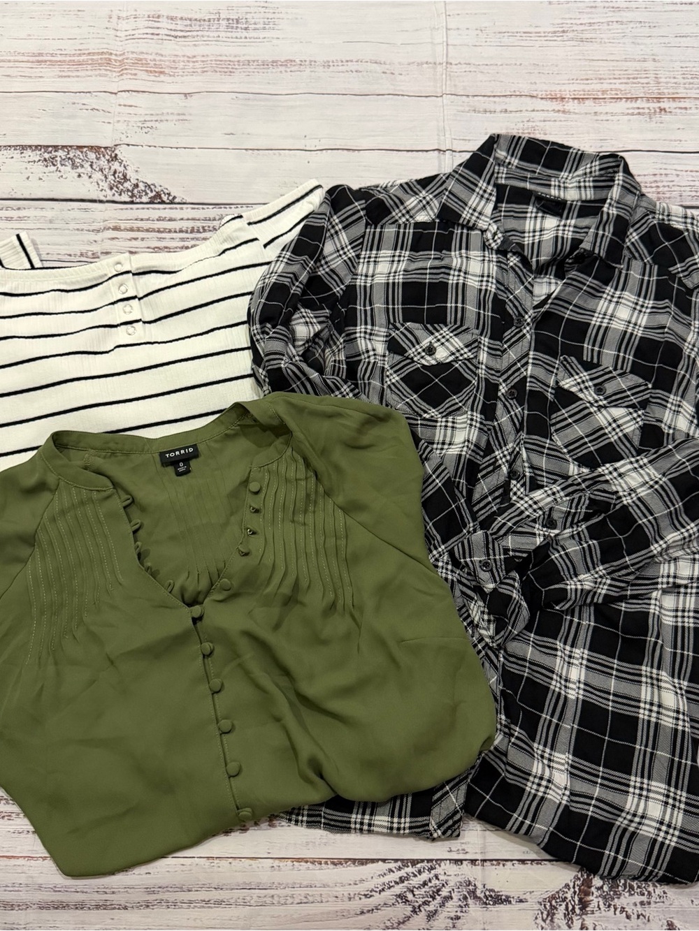 Lot of torrid tops size 0